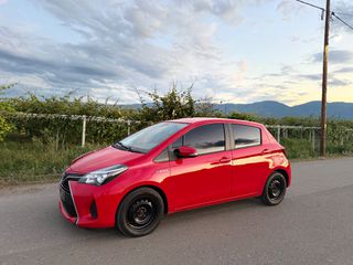 Toyota Yaris 2015 HYBRID AUTOMATIC NAVI CAMERA-thumb-1