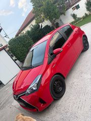 Toyota Yaris 2015 HYBRID AUTOMATIC NAVI CAMERA-thumb-10