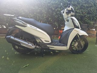 Kymco People GT 300i 2012 gti300