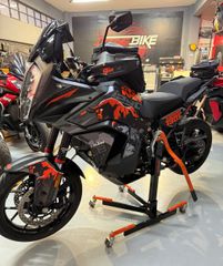 KTM 1290 Super Adventure 2022-thumb-9