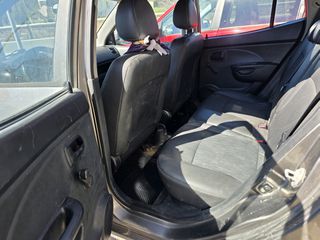 Kia Picanto 2010-thumb-13