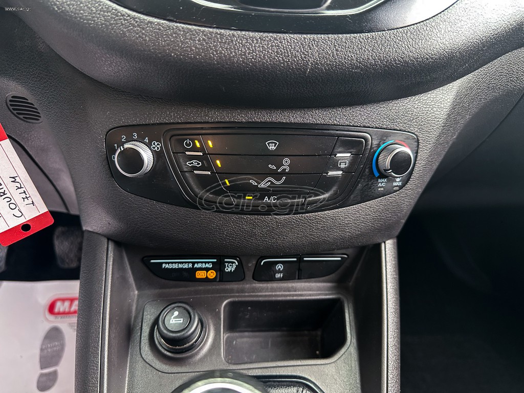 Ford Transit thumbnail 21