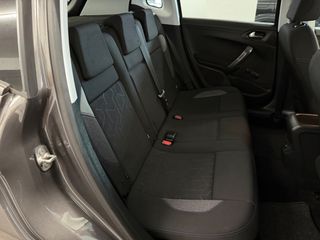 Peugeot 2008 2017 1.2 PURETECH STYLE 82HP NAVI CLIMA-thumb-38