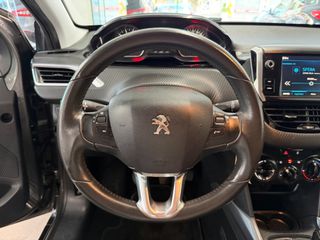 Peugeot 2008 2017 1.2 PURETECH STYLE 82HP NAVI CLIMA-thumb-41
