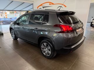 Peugeot 2008 2017 1.2 PURETECH STYLE 82HP NAVI CLIMA-thumb-9