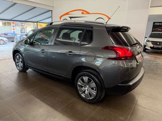 Peugeot 2008 2017 1.2 PURETECH STYLE 82HP NAVI CLIMA-thumb-10