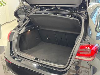 Mercedes-Benz A 180 2018 AMG LINE-thumb-27