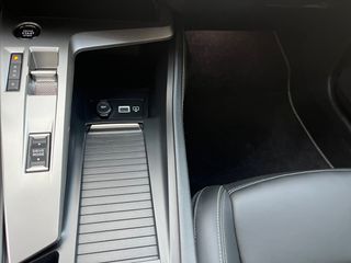 Peugeot 308 2024 hybrid sw/plug in/GT LINE 224 HP-thumb-42
