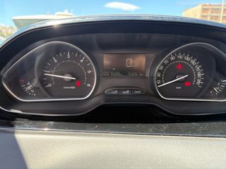 Peugeot 208 2018-thumb-6
