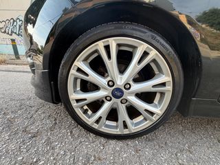 Ford Fiesta 2015-thumb-10