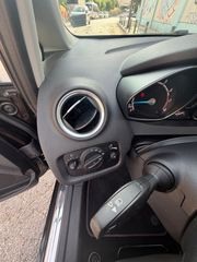 Ford Fiesta 2015-thumb-26