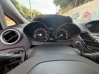 Ford Fiesta 2015-thumb-27