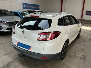 Renault Megane 2016 TCE SW AUTO BOSE EDITION-thumb-1