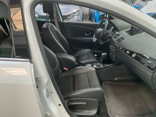 Renault Megane 2016 TCE SW AUTO BOSE EDITION-thumb-4