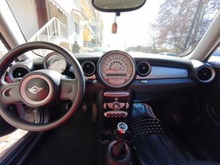Mini Cooper 2009 ONE R56-thumb-10
