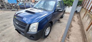 Isuzu D-Max 2010-thumb-1