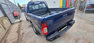 Isuzu D-Max 2010-thumb-3