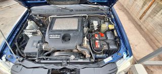 Isuzu D-Max 2010-thumb-6