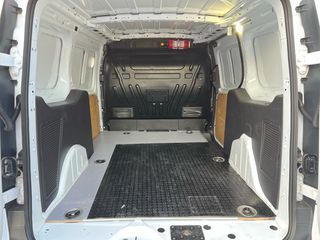 Ford Transit Connect 2017-thumb-15
