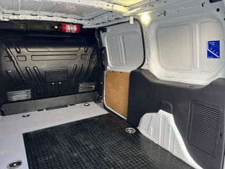 Ford Transit Connect 2017-thumb-16