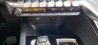 Peugeot 3008 2020 1.6 HYBRID4 300 GT E-EAT8 4X4-thumb-20