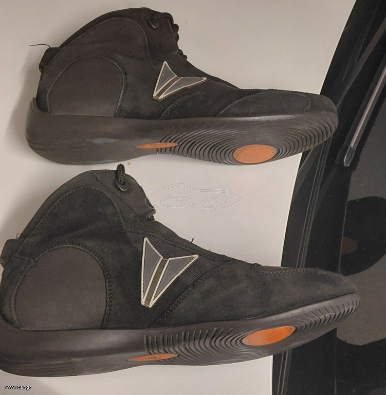 Μποτάκια dainese No46