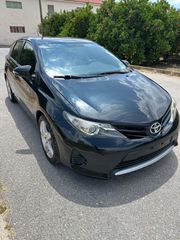 Toyota Auris 2014-thumb-5
