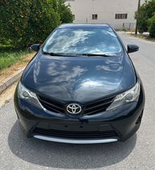 Toyota Auris 2014-thumb-6