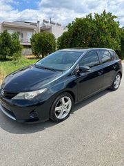 Toyota Auris 2014-thumb-8