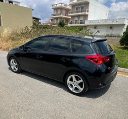 Toyota Auris 2014-thumb-20