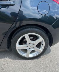 Toyota Auris 2014-thumb-21