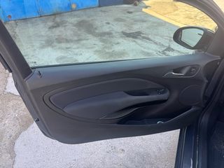 Opel Adam 2016-thumb-11