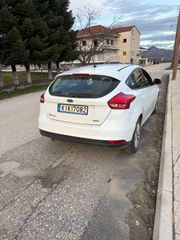 Ford Focus 2015-thumb-3