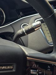 Land Rover Range Rover Evoque 2021 P300E-thumb-42