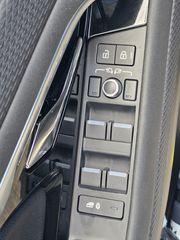 Land Rover Range Rover Evoque 2021 P300E-thumb-44