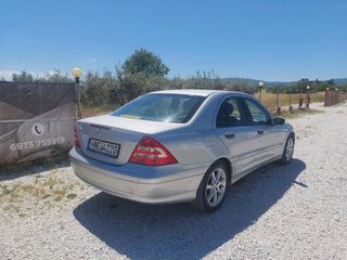 Mercedes-Benz C 180 2004 CLASSIC-thumb-4