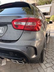 Mercedes-Benz GLA 180 2018-thumb-5