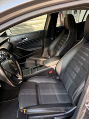Mercedes-Benz GLA 180 2018-thumb-7