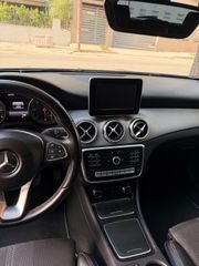 Mercedes-Benz GLA 180 2018-thumb-8