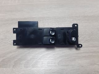 Διακόπτης Παραθύρου Οδηγού Διπλός 93570-2L100 Hyundai i30 2007-2012