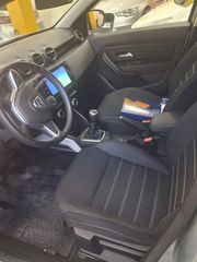 Dacia Duster 2021 PRESTIGE 4X4-thumb-2