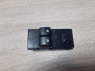 Διακόπτης Παραθύρου Οδηγού Διπλός 93570-1H020 (ΙΙ) Μαύρο Φις Χωρίς Auto Kia Ceed 2007-2015