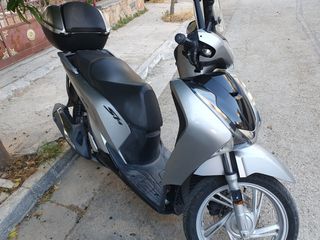 Roller / Scooter 2020 2020 sh honda-thumb-1