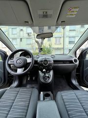 Mazda 2 2008-thumb-9