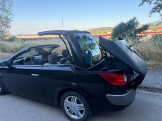 Renault Megane 2005-thumb-16