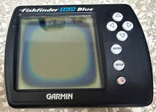 Garmin Fishfinder 160 Blue – Πλήρες Πακέτο (Αισθητήρας, Καλωδίωση & Συσκευή)