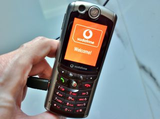 2 Motorola, E770 και L6-thumb-3