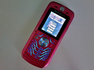 Λειτουργικό Motorola L6 ελληνικό, σε ροζ χρώμα-thumb-3
