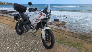 Ducati DesertX 2023-thumb-2