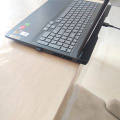 Πωλείται το gaming laptop Lenovo σε άριστη κατάσταση